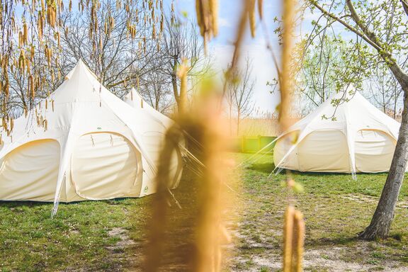 Glamping Unterkunft außen